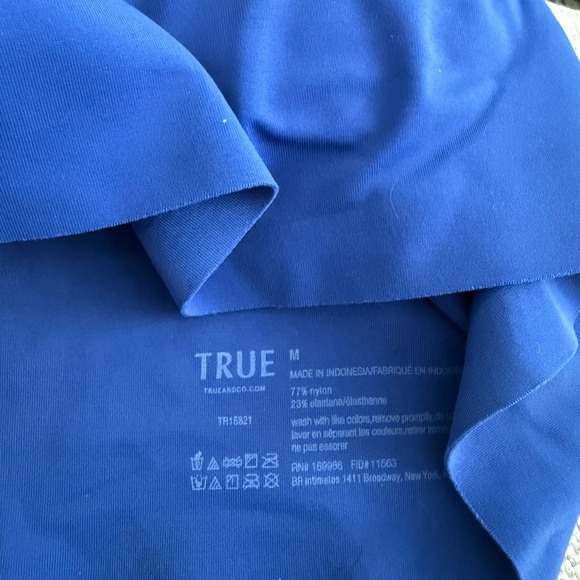 True & Co NEW M size Body Triangle Convertible strap Bralette - Picture 8 of 8